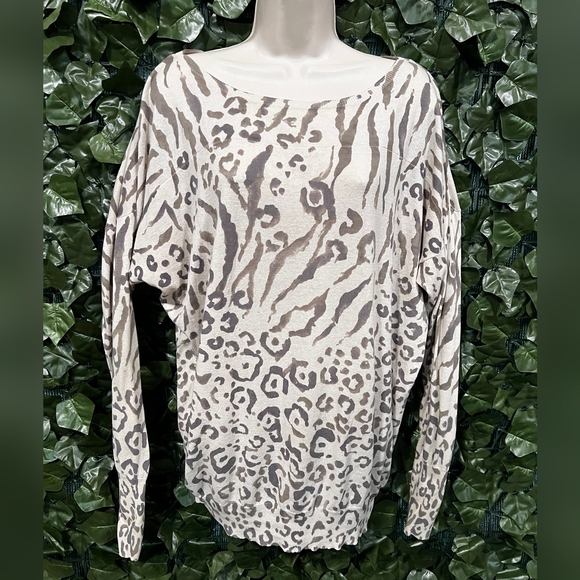 Long Sleeve Shirt - Picture 2 of 3